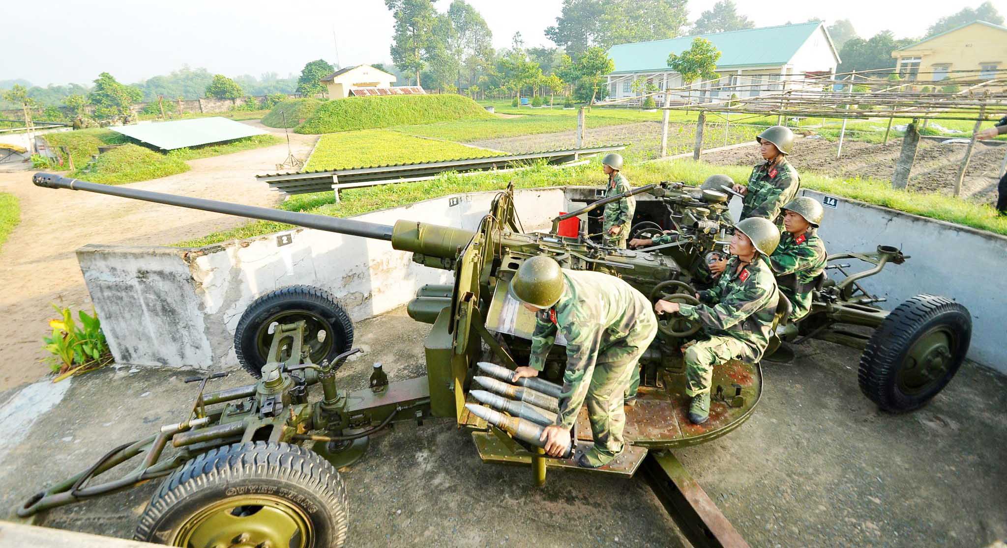Hiệu quả từ mô hình “Ba thực chất”, “Ba nhất” ở Lữ đoàn Phòng không 77 